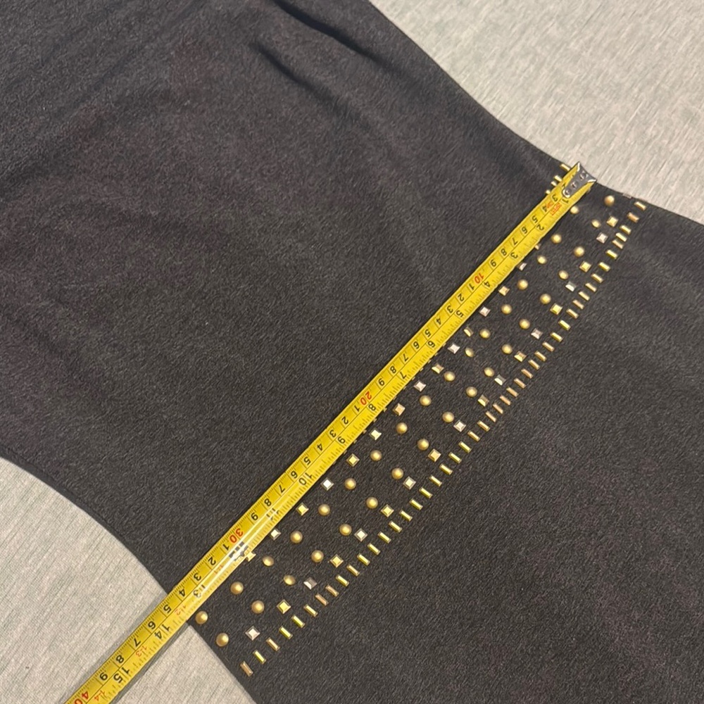 ๐ Cache Elegant Studded Dress - Picture 9 of 13